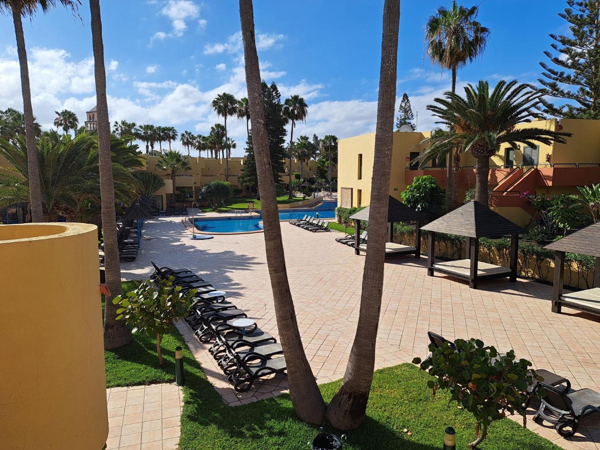 Garden And Relaxation House, 1 Bedroom, Wifi, Swimming Pool コラレホ エクステリア 写真